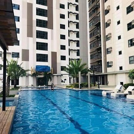 Horizon 101 A10 Shortwalk Robinson'S Mall + Free Wifi+ Netflix Cebú Exterior foto