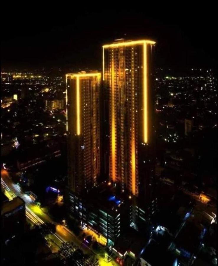 Horizon 101 A10 Shortwalk Robinson'S Mall + Free Wifi+ Netflix Cebú Exterior foto